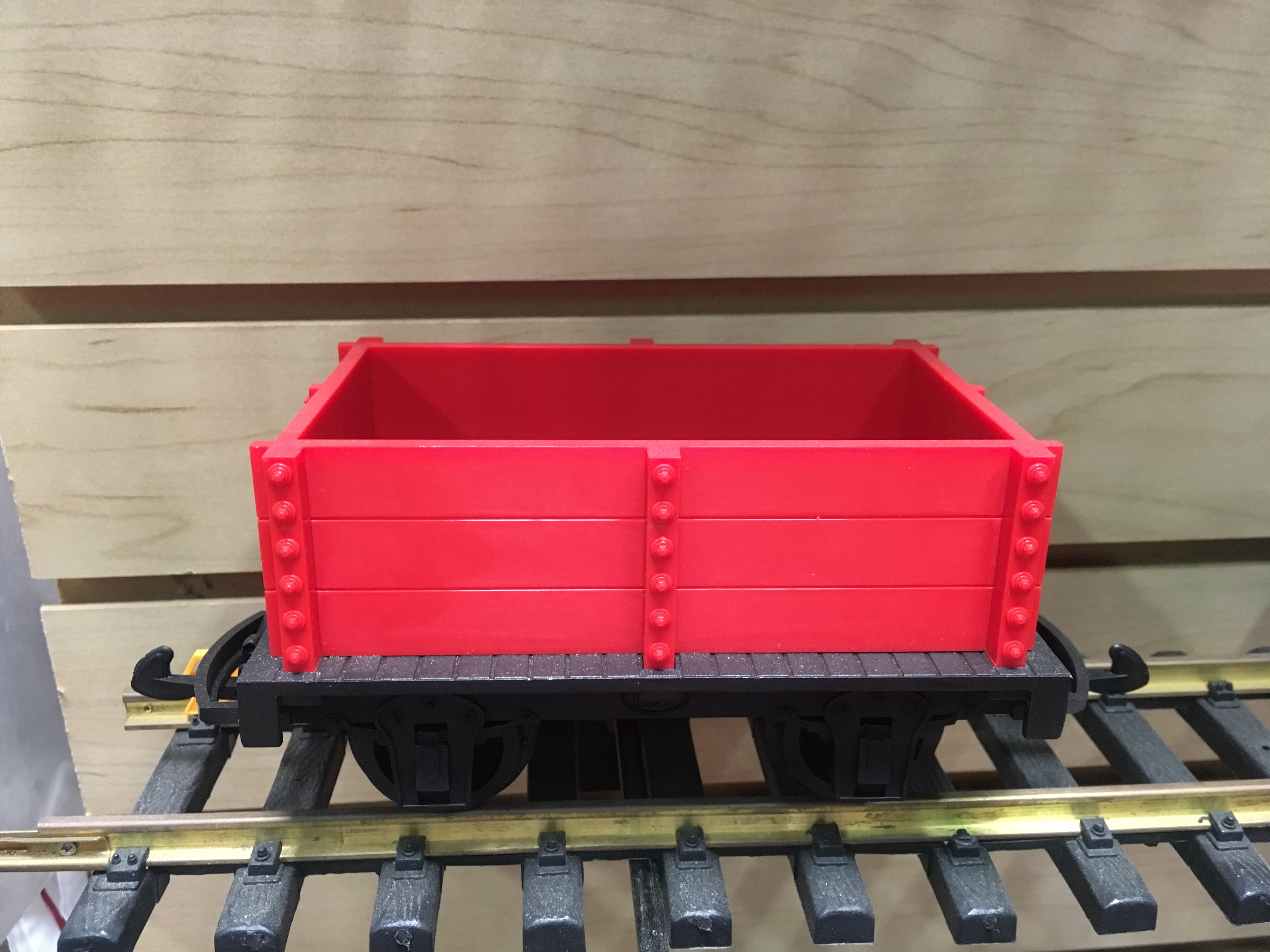 Hartland G-Scale Make and Take Gondola Kit 15010 Red in Color