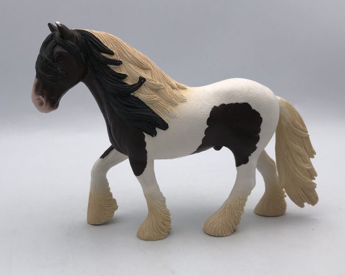 SCHLEICH #13831 TINKER STALLION FARM WORLD