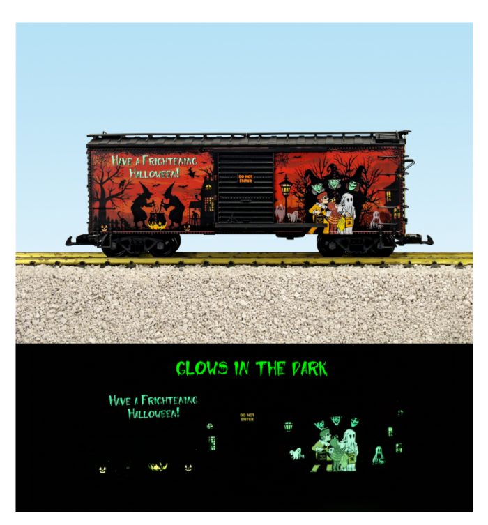 USA#R19146 FRIGHTENING HALLOWEEN GLOW IN THE DARK BOXCAR 2024
